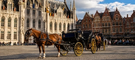 Bruges Dengan Kereta Kuda: Layak Atau Sekadar Penjebak Wisata?