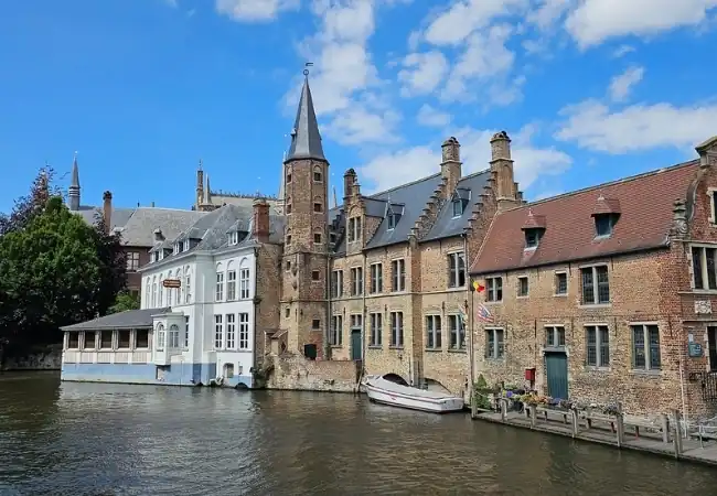 Rozenhoedkaai Rosary Quay Audio Guide